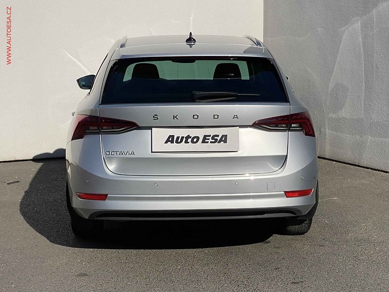 Škoda Octavia (2020) 1.5 TSi, 1.maj,ČR, Style - fotka 5 z 20