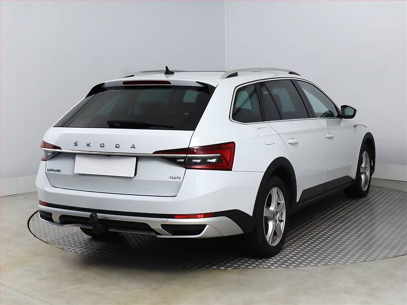 Škoda Superb (2020) 2.0 TDI - fotka 5 z 24