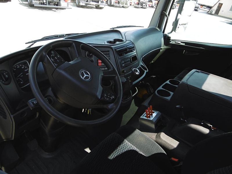 Mercedes-Benz Atego 1323, nový 8t hák - fotka 14 z 17