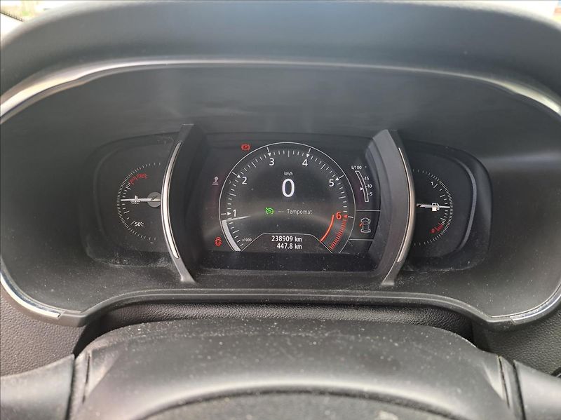 Renault Mégane 1,6 i LPG - fotka 28 z 37