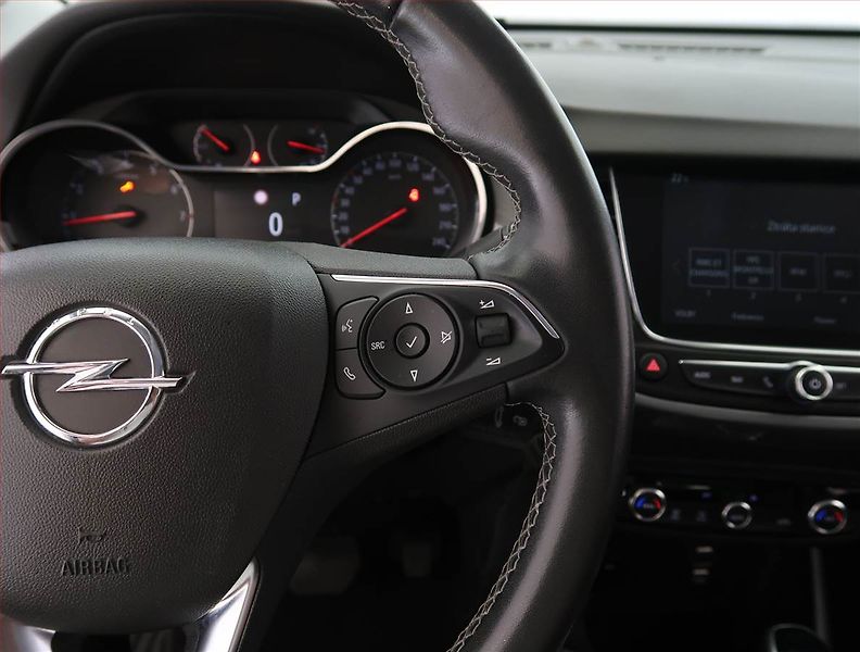 Opel Crossland X (2023) Elegance 1.2 Turbo, Automat - fotka 22 z 25
