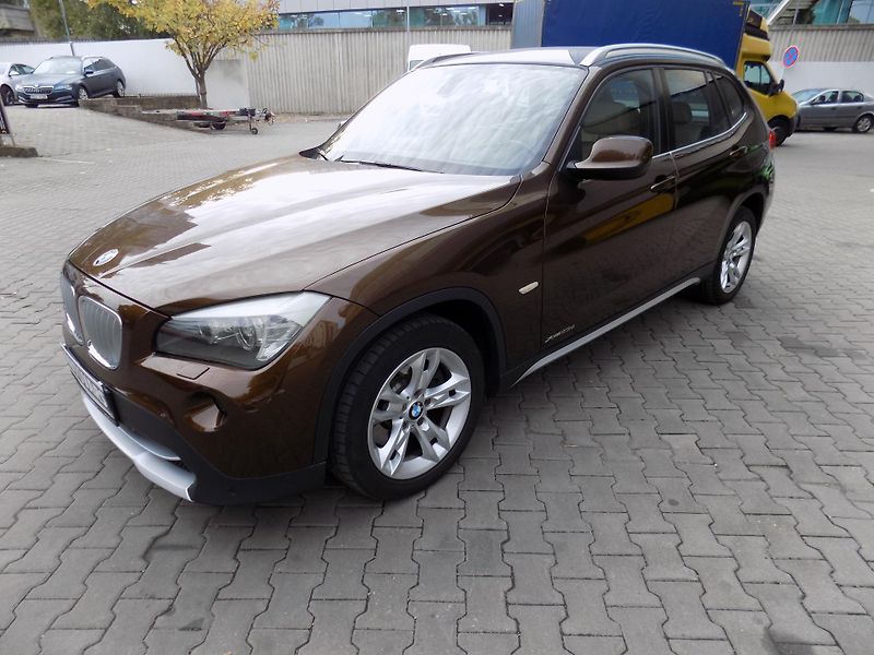 BMW X1 (2011) 2.3 D X-Drive - fotka 3 z 13