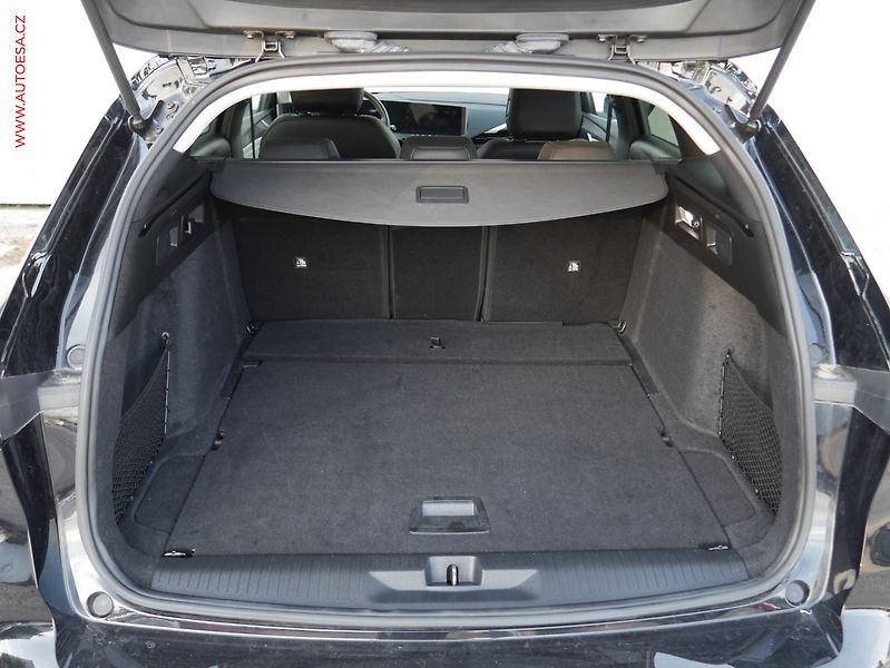 Opel Astra (2023) 1.5 CDTi, Elegance, LED, navi - fotka 7 z 16