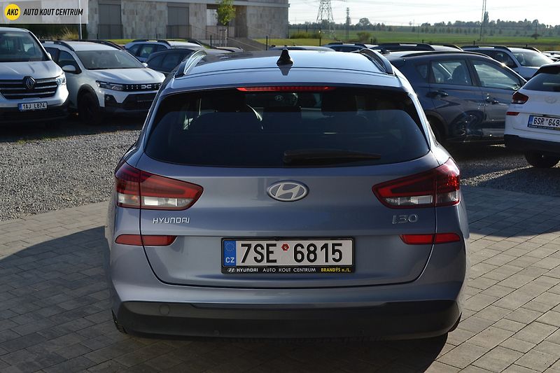 Hyundai i30 WG 1.5T-GDI 103KW DCT FAMILY N - fotka 4 z 47