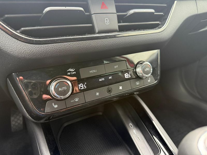 Škoda Scala Selection 1.0 TSI 85kw - fotka 17 z 25