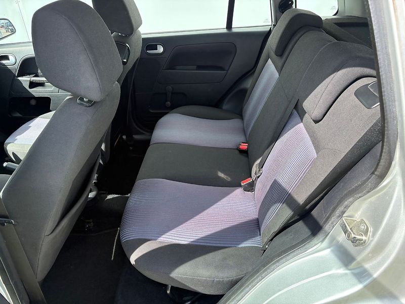 Ford Fusion 1.4, 59kW, Klima - fotka 7 z 13