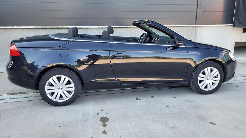 Volkswagen EOS (2010) 1,4 TSI 90KW - fotka 10 z 21