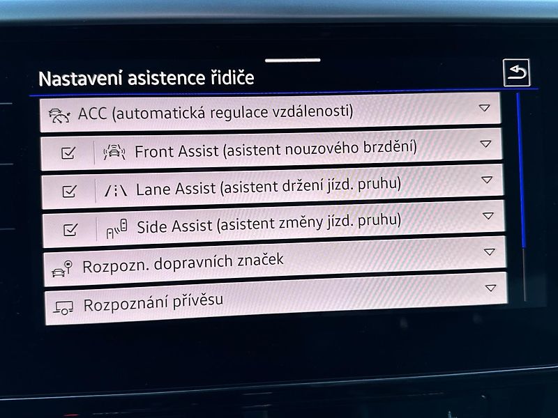 Volkswagen Arteon Shooting Brake R-line 2.0 TDI DSG 147kW - fotka 22 z 23