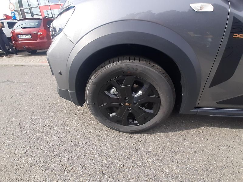 Dacia Sandero (2026) Stepway Extreme Eco-G 120 LPG - fotka 7 z 17