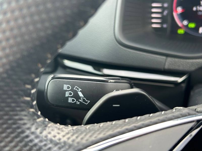 Škoda Karoq Sportline 7DSG 1,5TSI - fotka 14 z 26