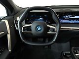 BMW iX xDrive40 - náhled 13