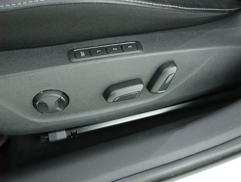 Škoda Octavia (2021) Style 2.0 TDI, Kůže, Navi - fotka 16 z 17