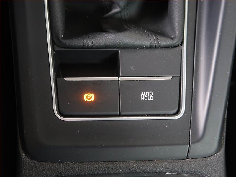 Volkswagen Golf (2023) Life 1.5 TSI, ČR,1.maj - fotka 18 z 18