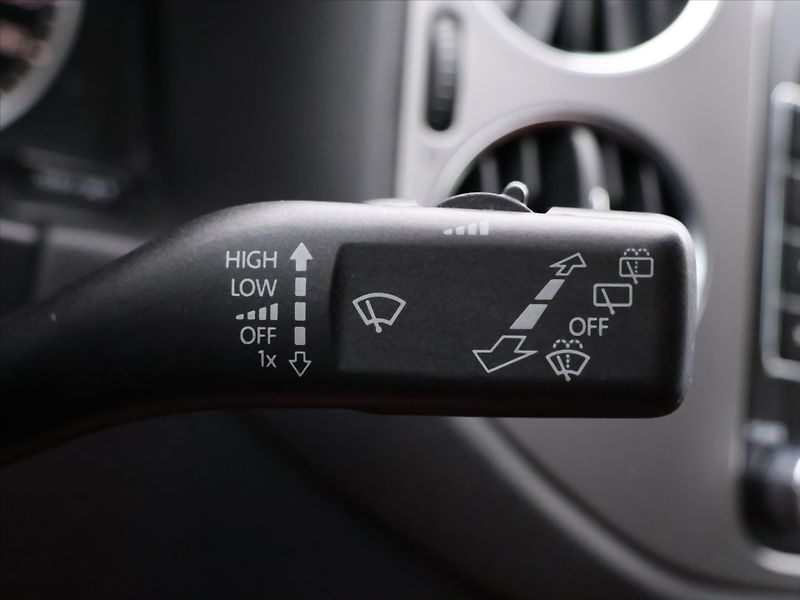 Volkswagen Tiguan 2,0 103KW KŮŽE DSG 4MOTION ALU - fotka 16 z 28