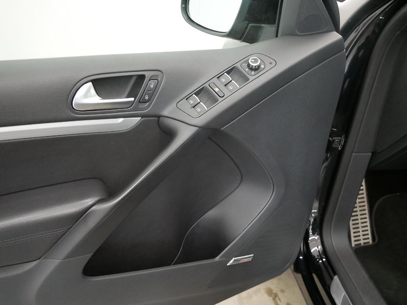 Volkswagen Tiguan - fotka 12 z 25