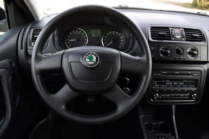 Škoda Fabia 1.6 TDi CR FAMILY, KLIMA, TEMP - fotka 13 z 50