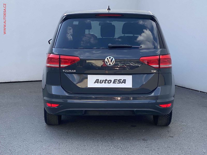 Volkswagen Touran (2017) 1.2 TSi, Trendline - fotka 5 z 15