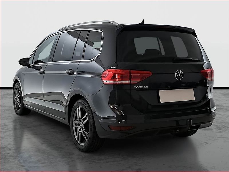 Volkswagen Touran (2020) 1.5 TSI - fotka 4 z 24
