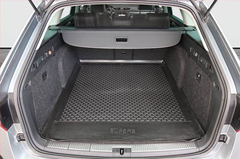 Škoda Superb (2016) Style 2.0 TDI, Automat, Kůže - fotka 14 z 19
