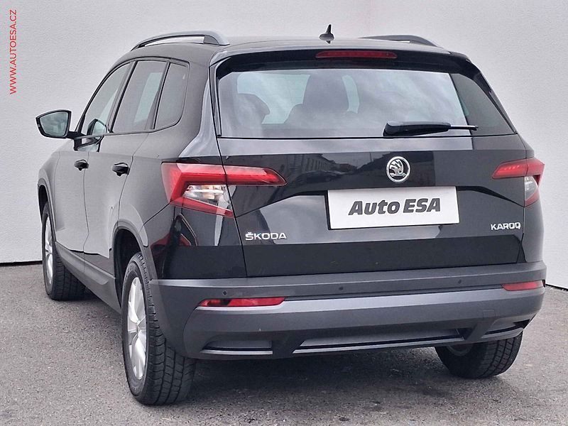 Škoda Karoq (2018) 1.0 TSi, Ambition, park.čidla - fotka 6 z 16