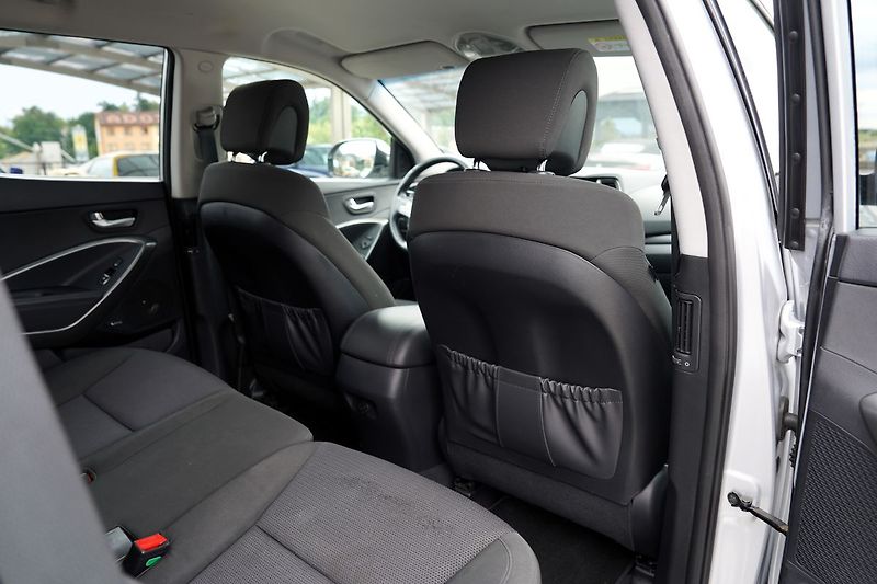 Hyundai Santa Fe 2.2 CRDi 4WD/Style/4x4/CZ - fotka 31 z 50
