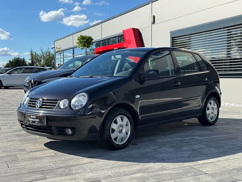 Volkswagen Polo (2003) Highline 1.4i 55kW - fotka 1 z 32