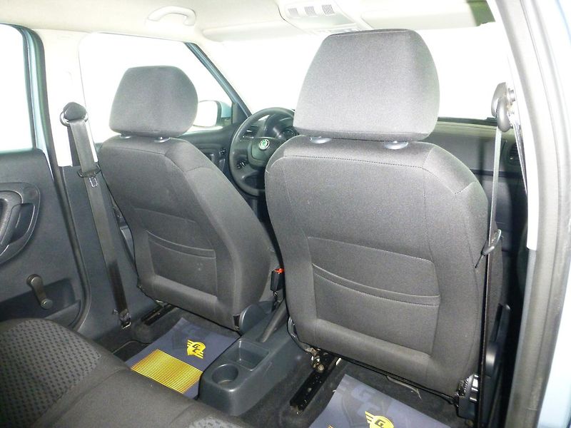Škoda Fabia (2011) 1,2TSI*DIGIKLIMA*PARK S*VYHŘ.S - fotka 22 z 24