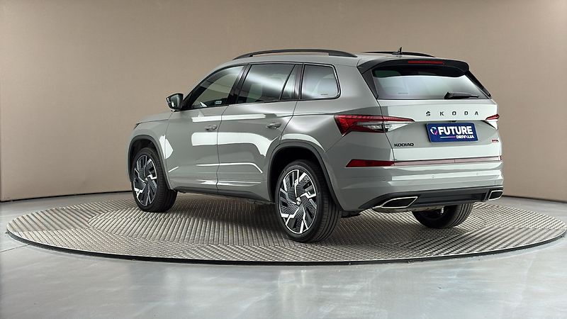 Škoda Kodiaq 2.0 TSI DSG 4x4 RS - fotka 2 z 30