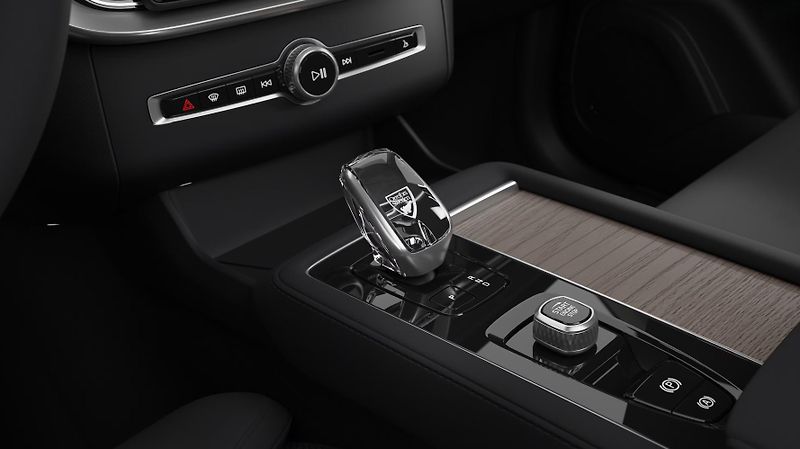Volvo XC90 (2026) T8 AWD PLUS BRIGHT - fotka 14 z 15