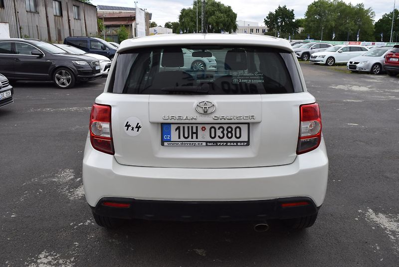 Toyota Urban Cruiser (2011) 1.4 66kw D4D AWD SOL-HIGH - fotka 8 z 40