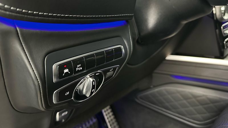 Mercedes-Benz Třídy G 63 AMG / TOP STAV - fotka 38 z 64