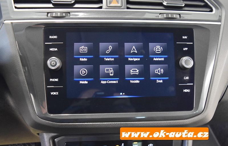 Volkswagen Tiguan 2.0 TDI LIFE DSG 2022 - fotka 38 z 50