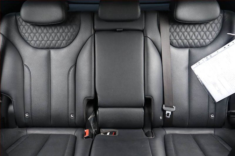 Hyundai Santa Fe (2019) Style 2.2 CRDi, 4X4, Automat - fotka 10 z 34