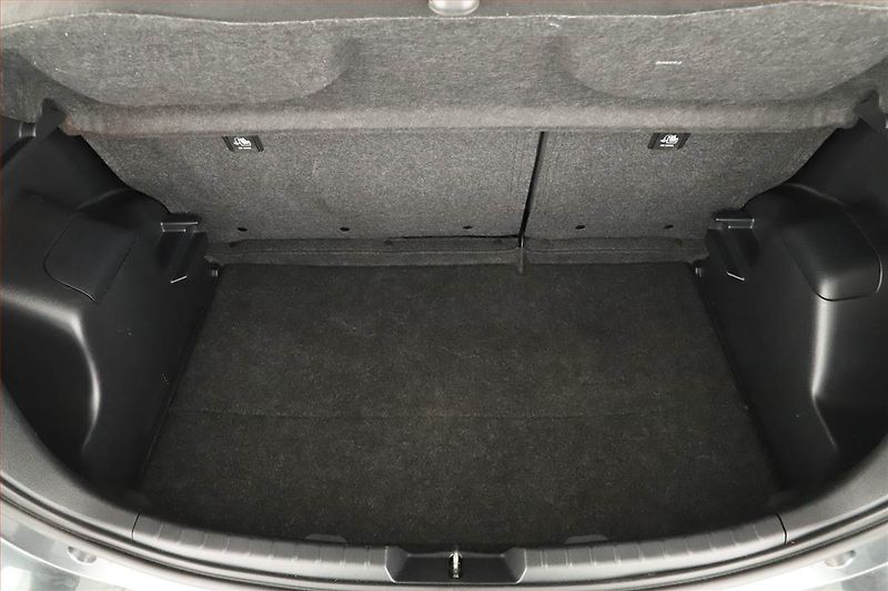 Toyota Yaris (2018) 1.5 Hybrid, Automat - fotka 13 z 14