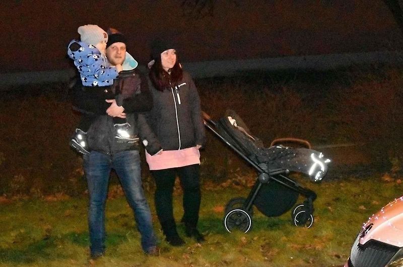 Stovky nazdobených a svítících aut projely centrem Prostějova při Vánoční jízdě 2023.