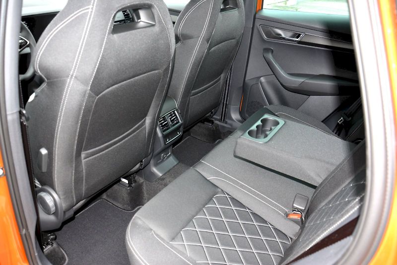 Škoda Karoq (2026) SportLine 1,5 TSI 110 kW 7 AP - fotka 16 z 20