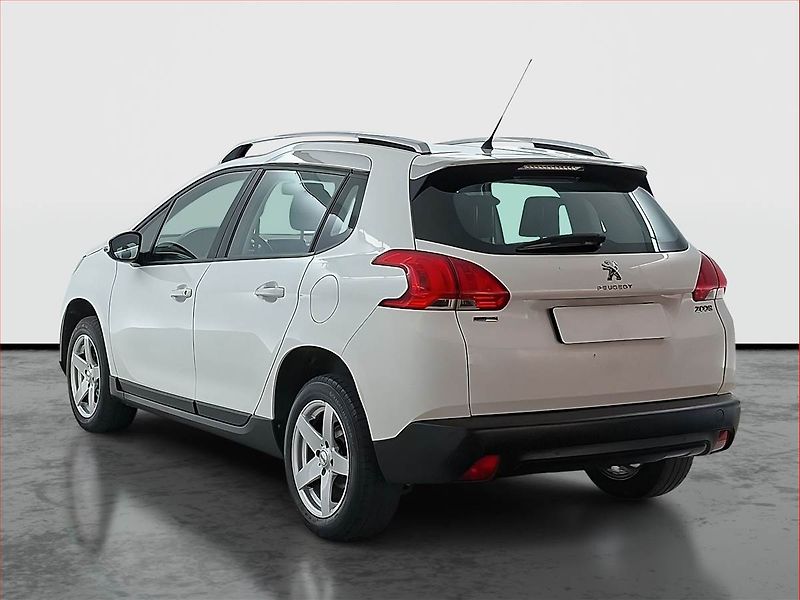 Peugeot 2008 (2016) 1.2 PureTech, Tempomat - fotka 4 z 15