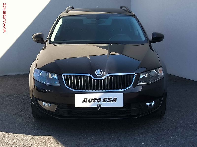 Škoda Octavia (2017) 1.4 TSi, Joy, bixenon - fotka 2 z 21