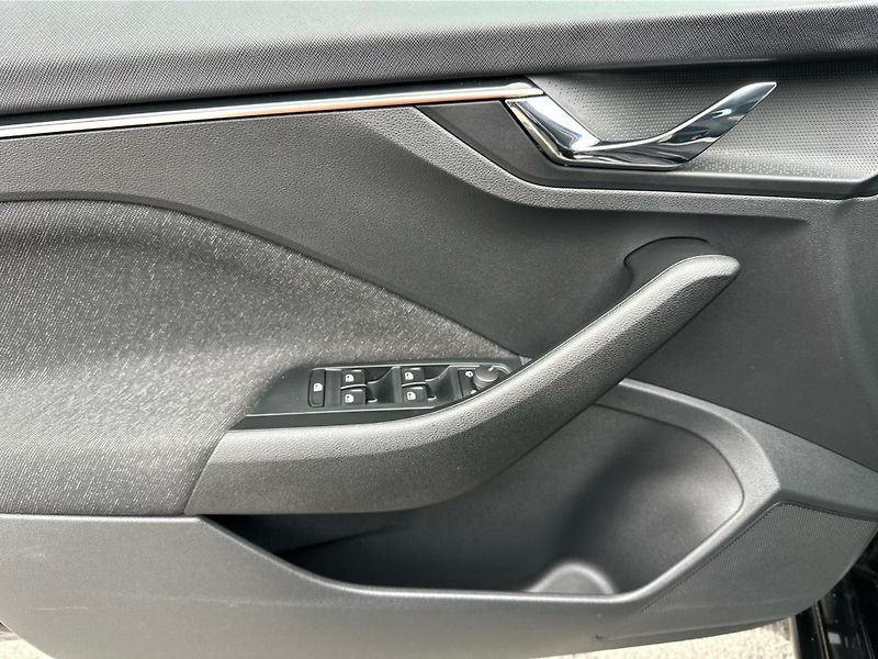 Škoda Scala (2025) 1.5TSI DSG  TOP SELEC - fotka 17 z 23