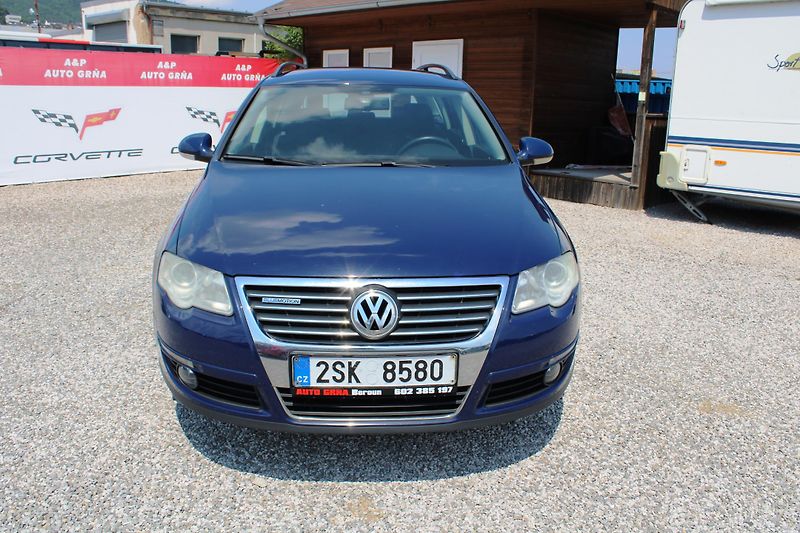 Volkswagen Passat (2008) 1.9 TDI KLIMATIZACE VÝHŘEV  - fotka 2 z 19