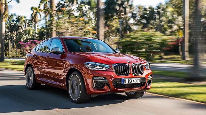 BMW X4.