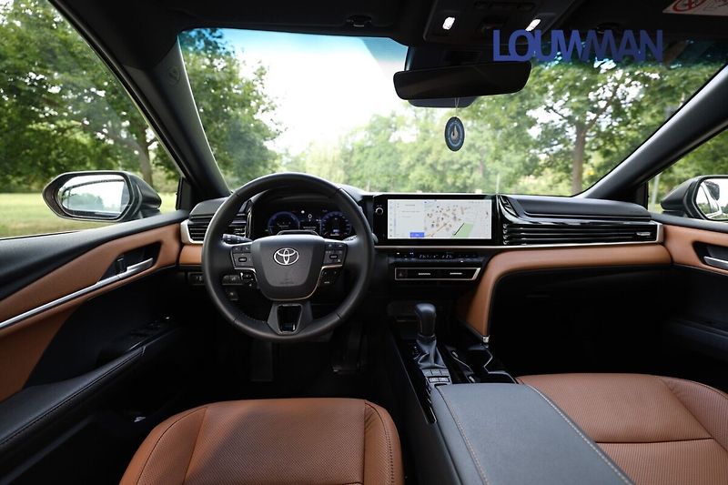 Toyota Camry 2.5  HEV CVT Prestige - fotka 5 z 29