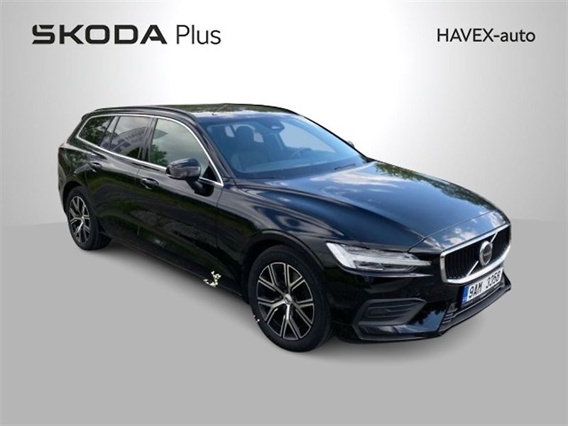 Volvo V60 (2023) 2.0 B3 AT Core - fotka 1 z 6