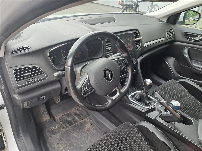Renault Mégane 1,6 i LPG - fotka 14 z 37