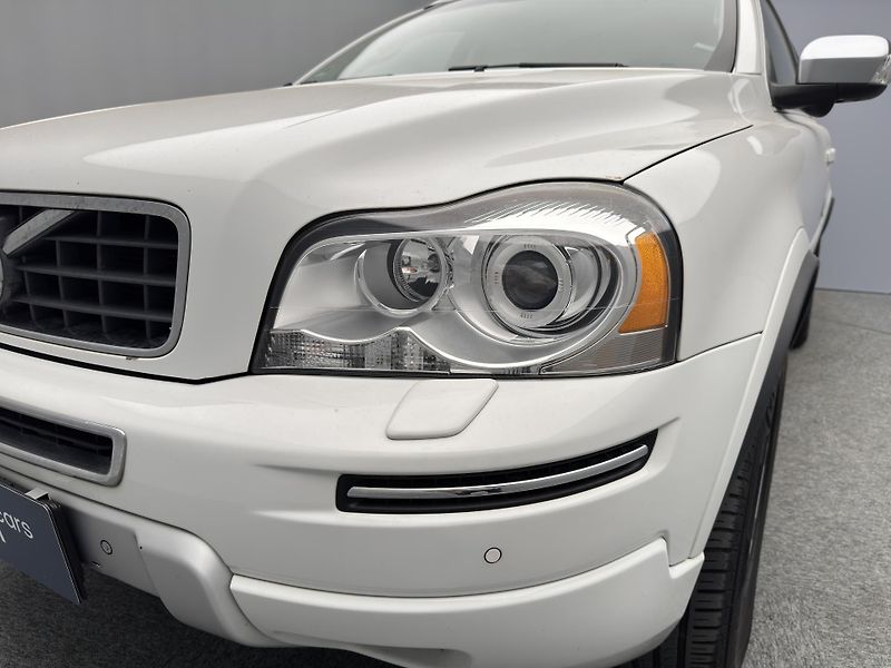 Volvo XC90 D5 AWD EXECUTIVE AUT CZ - fotka 20 z 36