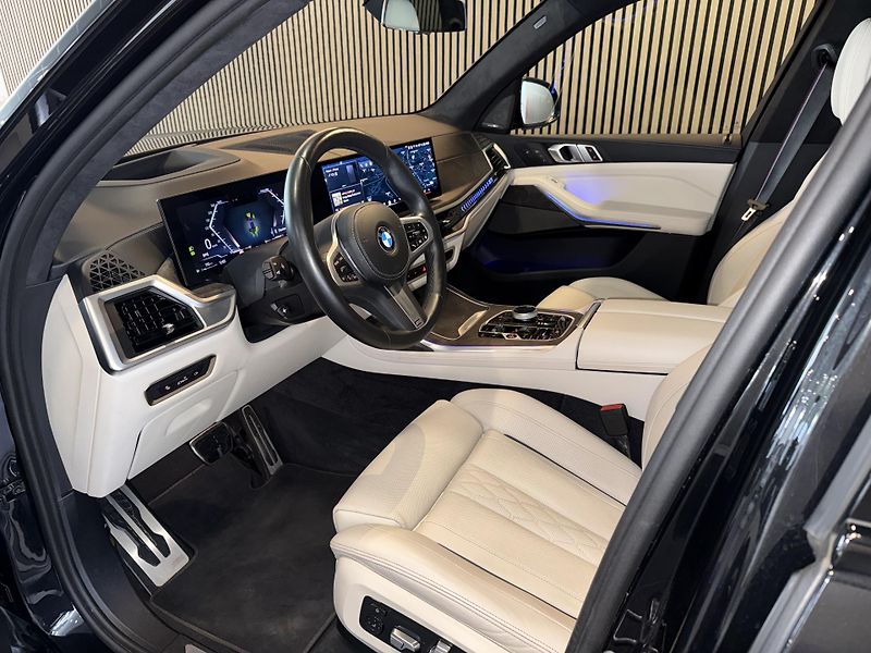 BMW X7 40d M Tažné Masáž Pano Záruka - fotka 7 z 48