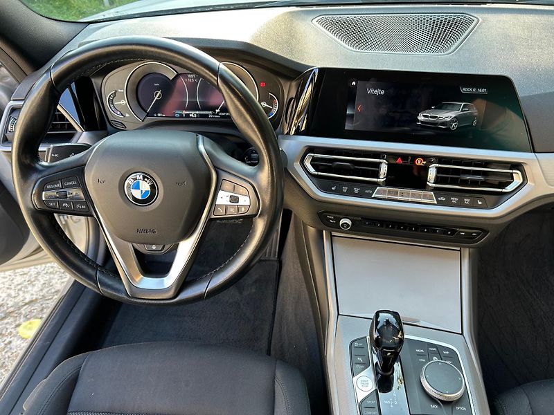 BMW Řada 3 (2020) 320d Xdrive - CZ - DPH - fotka 9 z 16