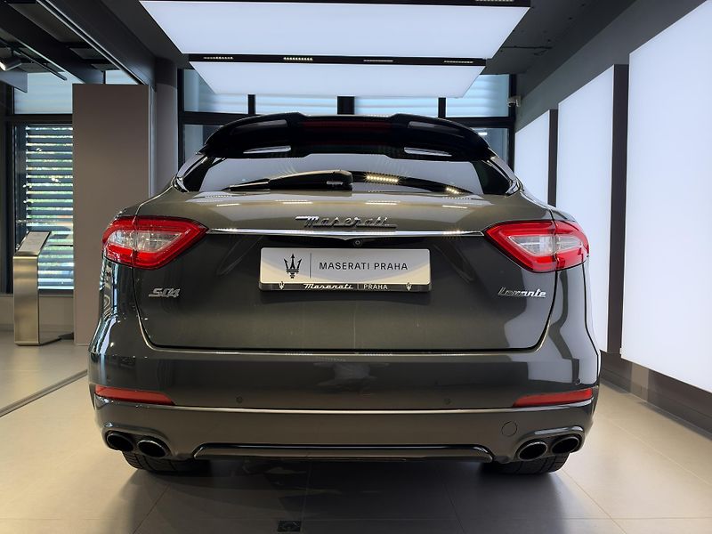 Maserati Levante (2018) S Q4 430HP - fotka 7 z 17
