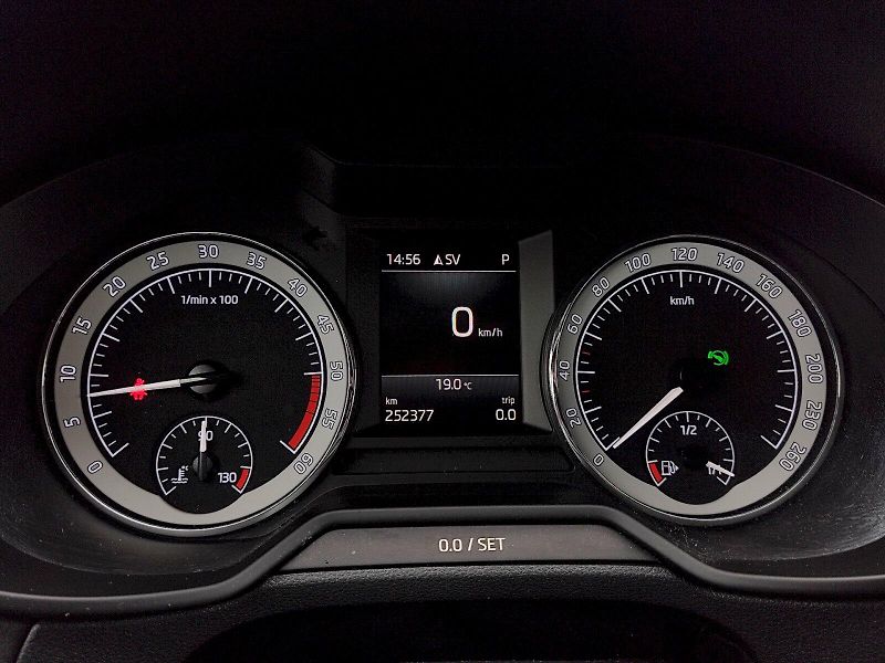 Škoda Octavia (2020) Combi Style Drive+ 2,0 Tdi 110 - fotka 7 z 36