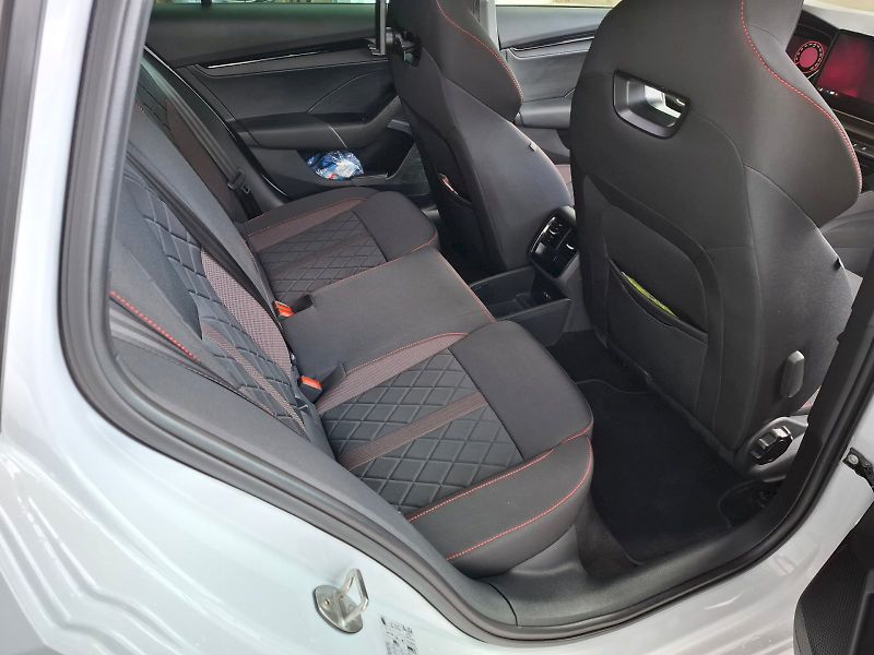 Škoda Octavia (2025) combi RS 2,0 TSI 195 KW 7-STUP - fotka 41 z 43